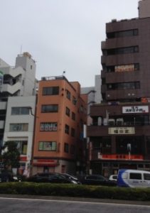 有楽町線豊洲駅前の豊洲カイロ